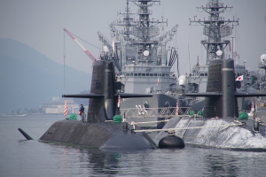 呉基地の潜水艦シーン