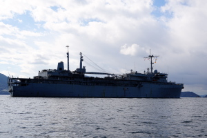 USS Frank Cable AS40
