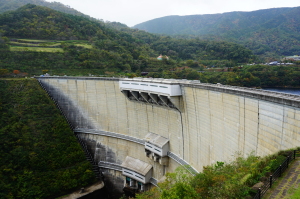 長編・温井ダム湖一周