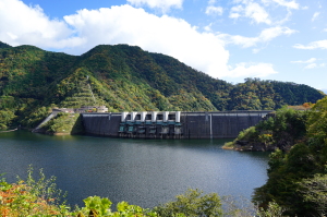 長編・温井ダム湖一周