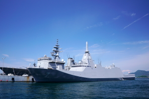 新型護衛艦「によど」