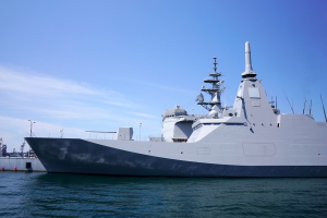 新型護衛艦「によど」
