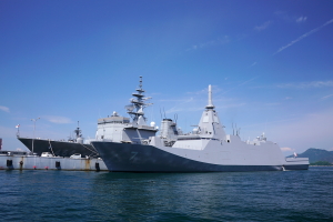 護衛艦FFM-７「によど」