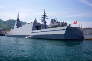 護衛艦FFM-７「によど」