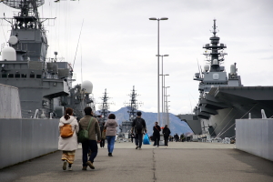 呉の海自艦艇一般公開 呉の海自艦艇一般公開